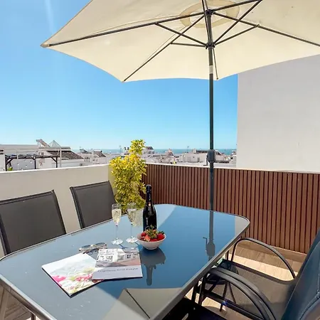 Santaolalla House * Nerja